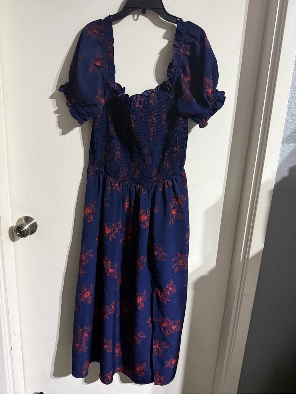 EUC Women’s Aqua Midi Floral Dress Size Large Open Cut Front Leg